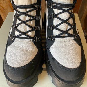 Cougar Suma - Leather Waterproof Boot with PrimaLoft Sz 7